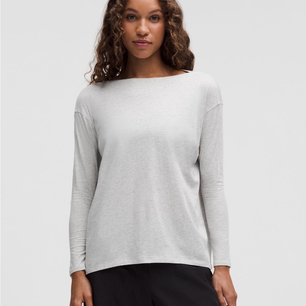 Women's Back in Action Gray Long Sleeve Top